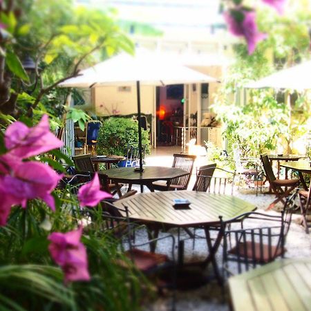 Privat Hotel Liberty Sitges Luaran gambar